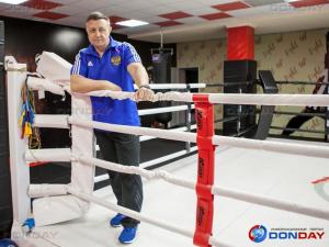 В Волгодонске президент Федерации бокса Тимофей Халанский отмечает юбилей