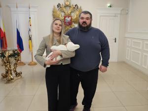 «Имя пришло само»: мама первого ребенка 2026 года в Волгодонске рассказала, почему выбрала для дочери редкое имя