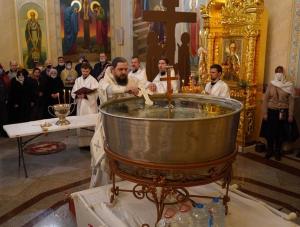 Стало известно расписание Крещенских богослужений в храмах Волгодонска