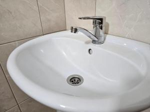 В Волгодонске 12 февраля отключат холодную воду в 12 домах