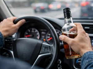 В Волгодонске водитель без прав гонял по городу пьяным