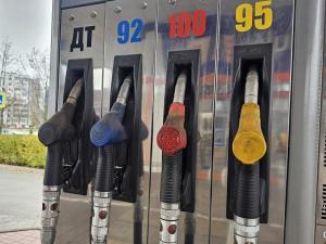 В Волгодонске за год бензин подорожал на 10%