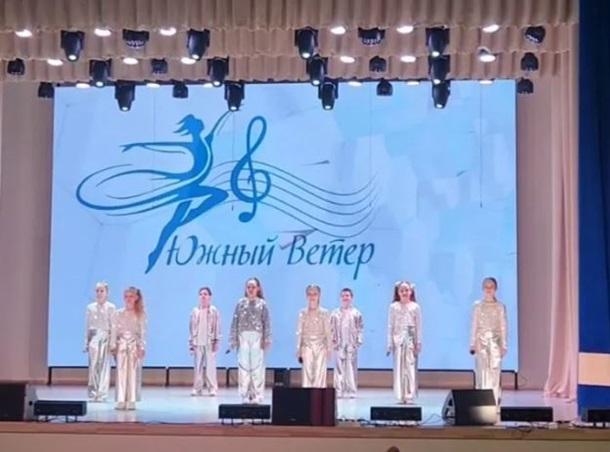 Волгодонский ансамбль «До-ми-соль» забрал Гран-при на фестивале «Южный ветер»