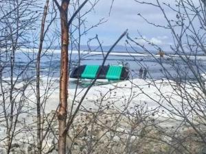 Поездка на катере по Байкалу оказалась смертельной для пятерых туристов