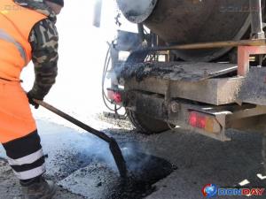 Волгодонцев просят не парковать автомобили вдоль улицы Советской